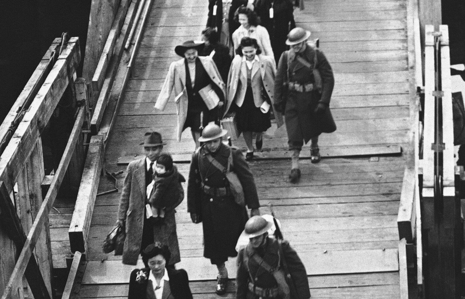 81 years ago, Japanese Americans were forced to leave Bainbridge