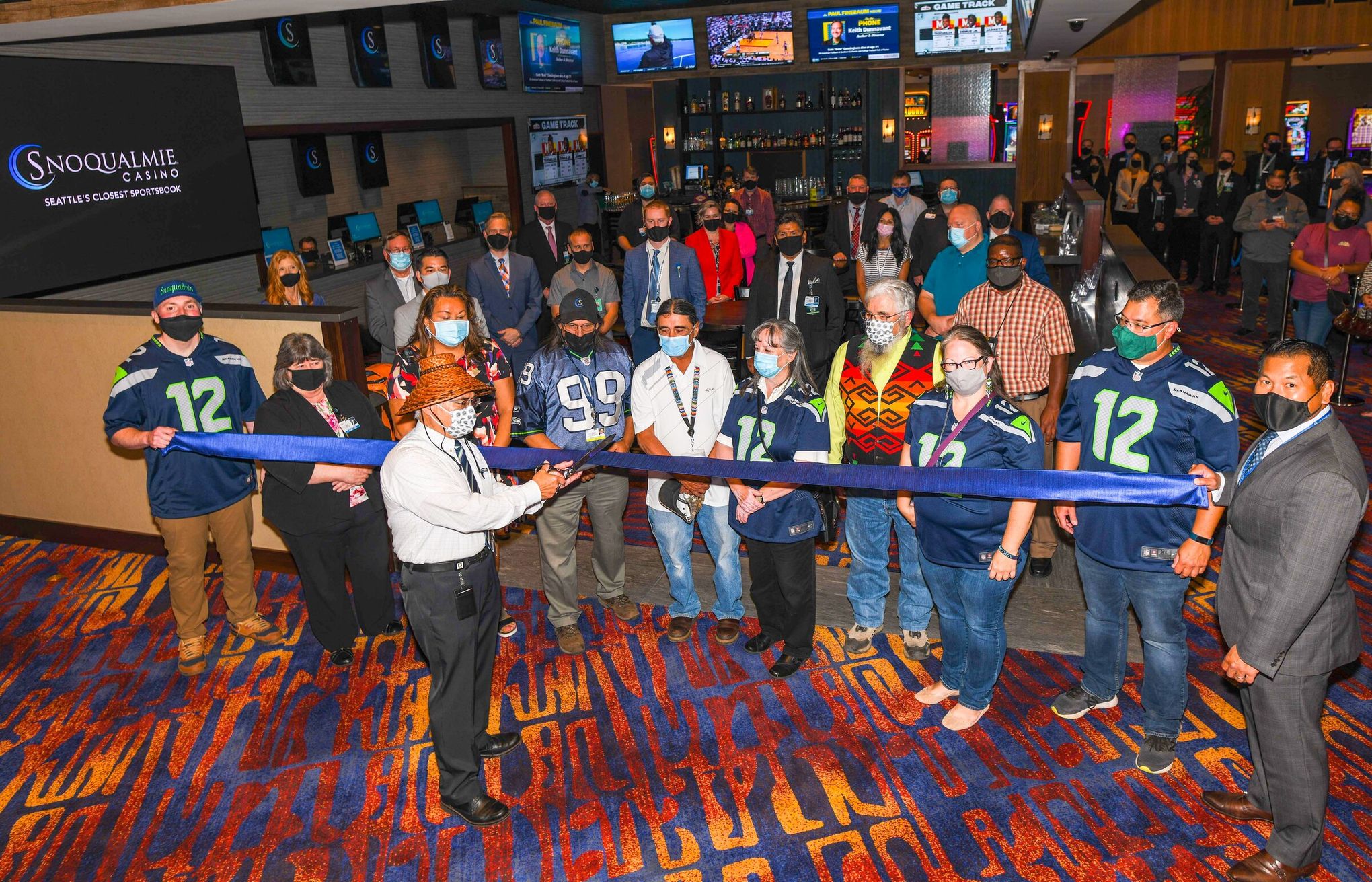 Just as MLB, NFL seasons overlap, Tulalip Tribes open sportsbooks