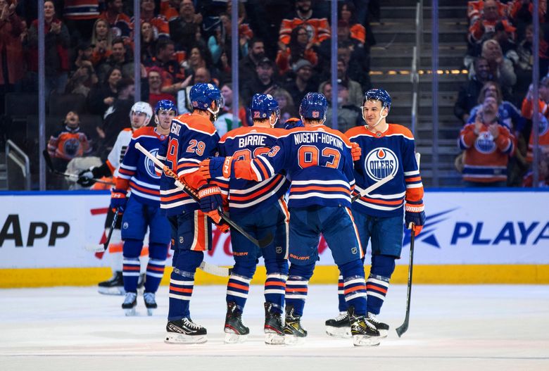 Oilers star Connor McDavid scores twice, reaches 800 points