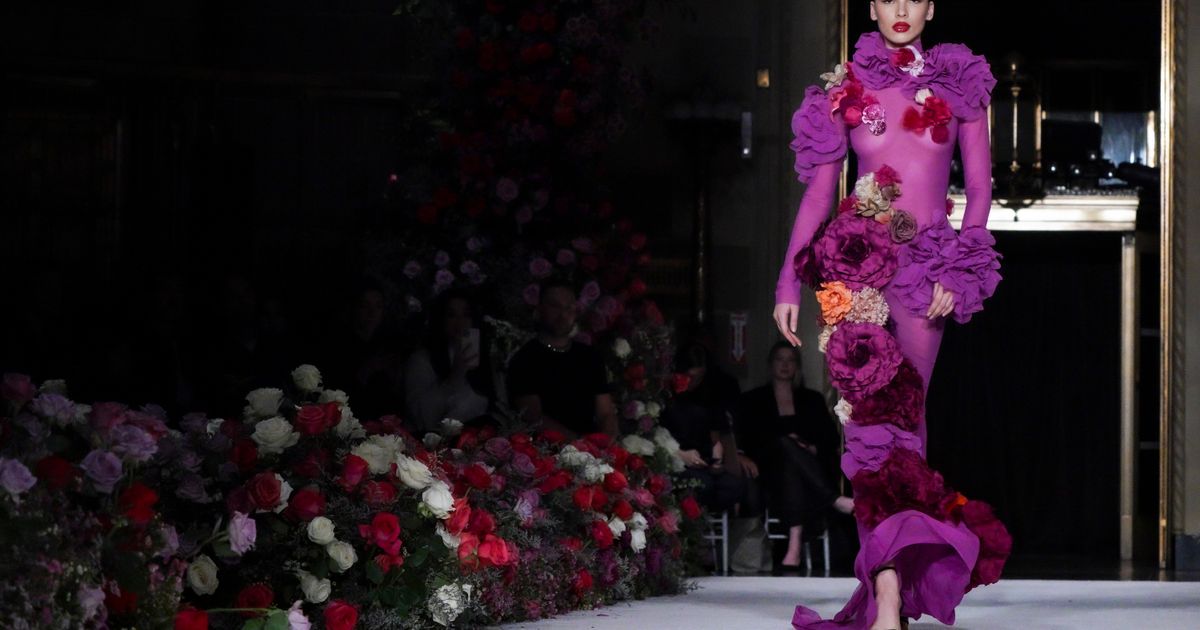 NY Fashion Week: Siriano channels Audrey Hepburn in a garden | The ...