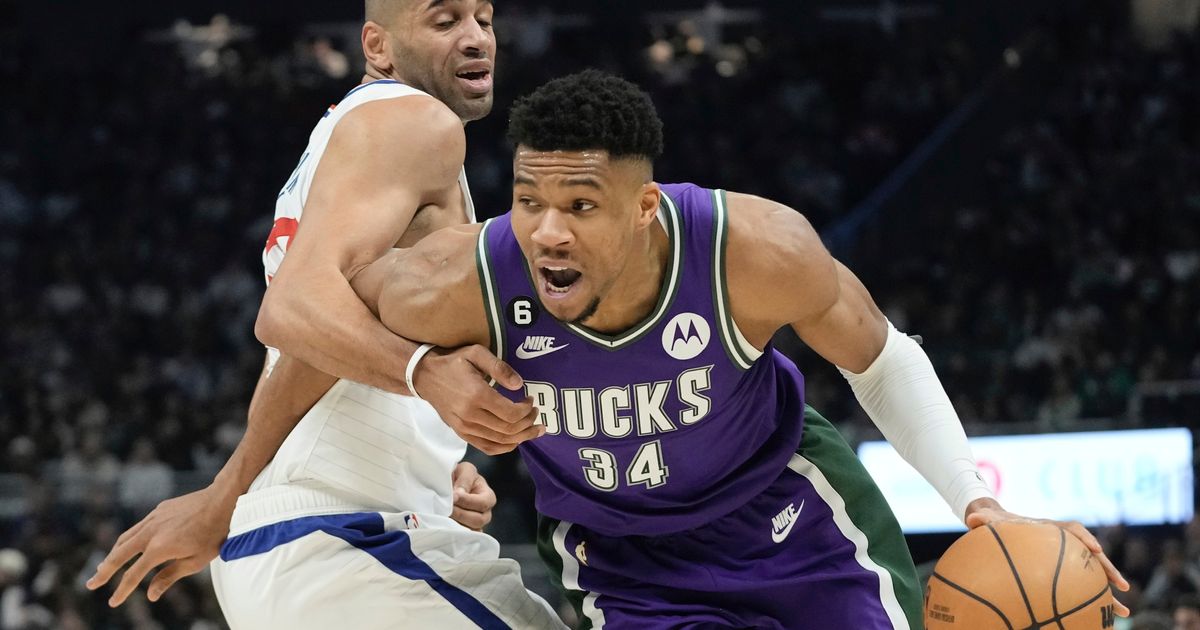 Antetokounmpo scores 54 points, Bucks beat Clippers 106105 The Seattle Times