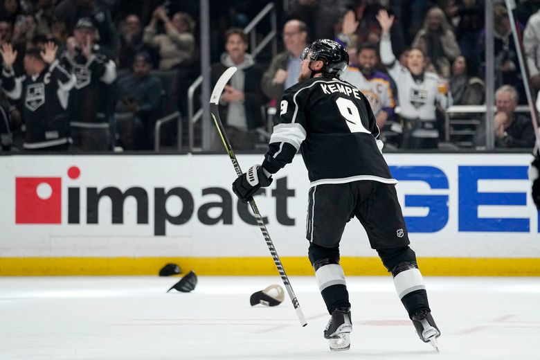 Kings reign over Penguins 6-0 on Dustin Brown jersey retirement night
