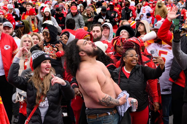 NFL Fans Celebrating Last Sunday Without Football Until February