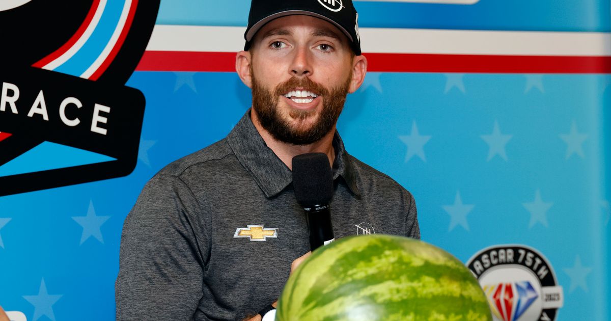 Melon Man signs new deal that keeps Chastain with Trackhouse The