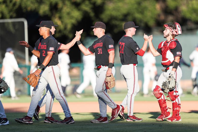 Why former MLB players are flocking to college game