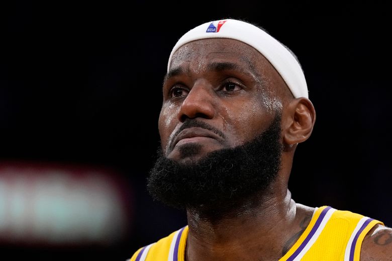 LeBron James Makes Entire Lakers Crowd Go Crazy After His Craziest