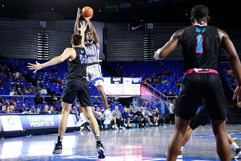 Blue Raiders Return Home for Week-Long Homestand - Middle Tennessee State  University Athletics