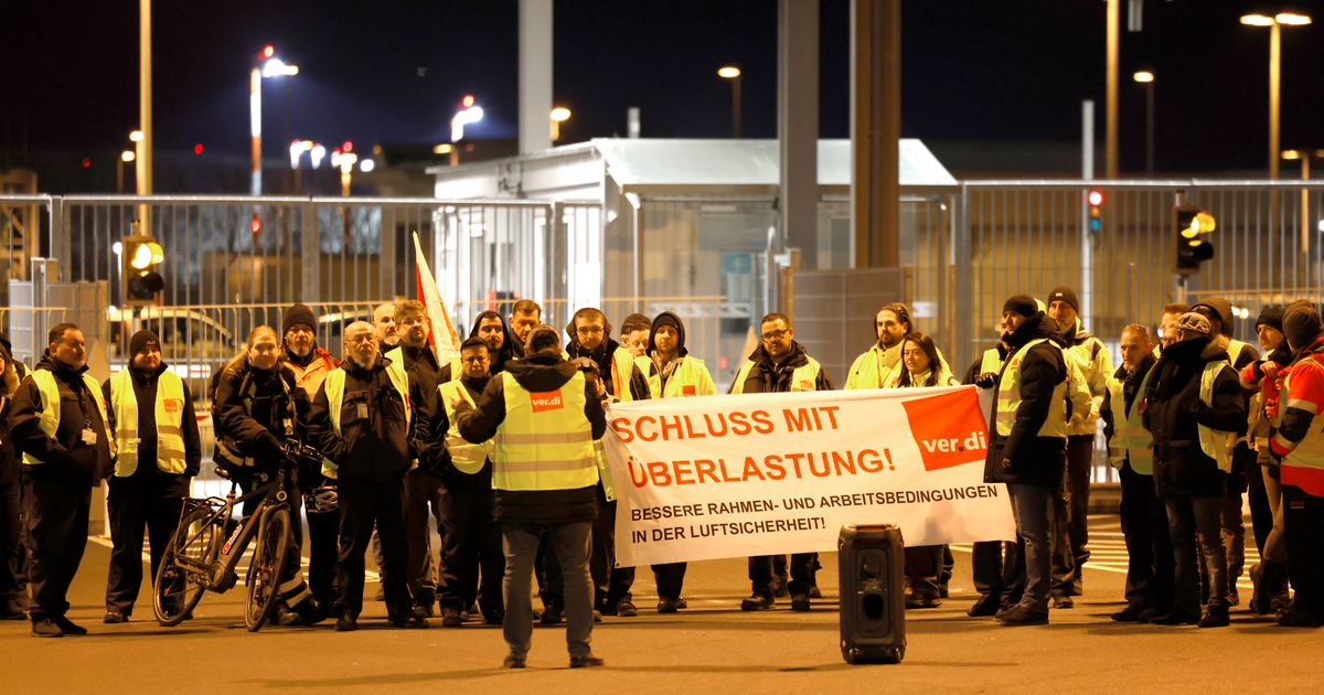 Strikes hit 2 German airports public workers pay dispute