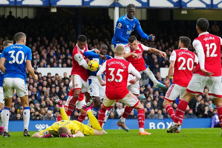 Arsenal loses at Everton for second Premier League defeat of season