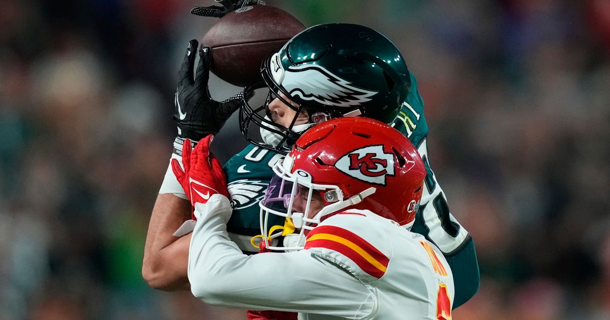 Confirmed Eagles touchdown catch furthers confusion over NFL catch rule