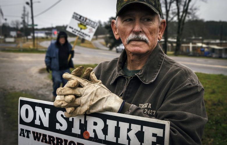  Curtis Turner, president United Mine Workers of America Local 2427, on a strike picket line near an entrance to the Warrior Met coal mine in Brookwood, Ala., March 9, 2022.  (Audra Melton/The New York Times)