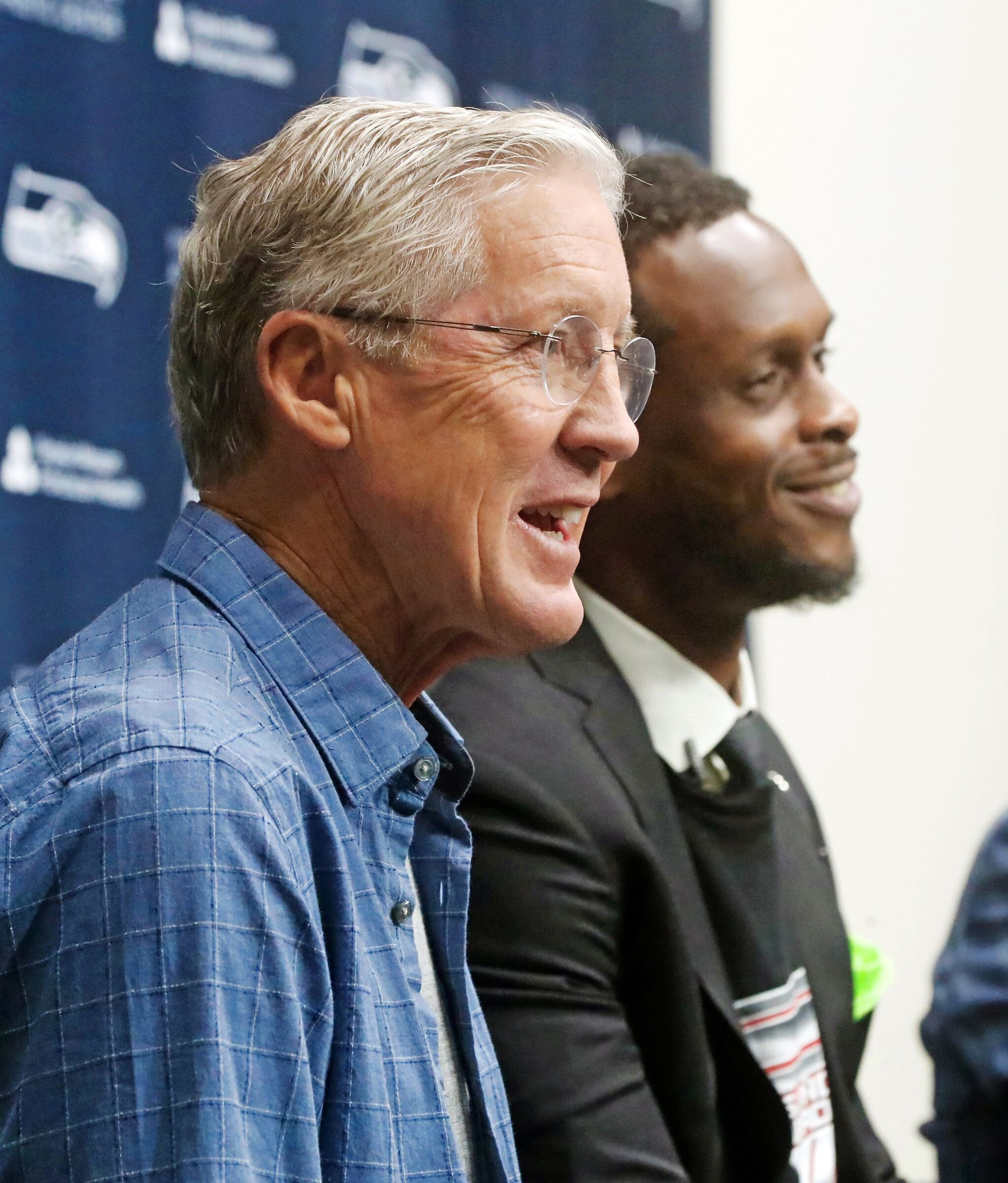 I believe in team' - Seahawks QB Geno Smith talks new contract at team  press conference - Field Gulls