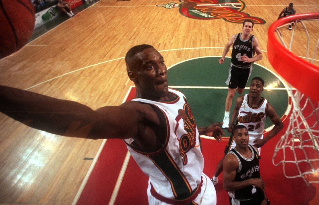 Ex-SuperSonics star Shawn Kemp to open Seattle's first Black-owned