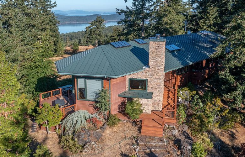 Former FTX engineering chief Nishad Singh will forfeit a 9.6-acre property on Orcas Island home after pleading guilty to a six-count indictment including wire fraud.
