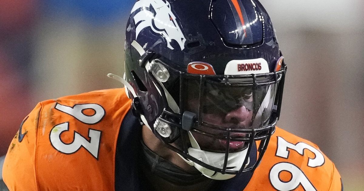 Seahawks, ex-Broncos' Dre'Mont Jones agree to contract