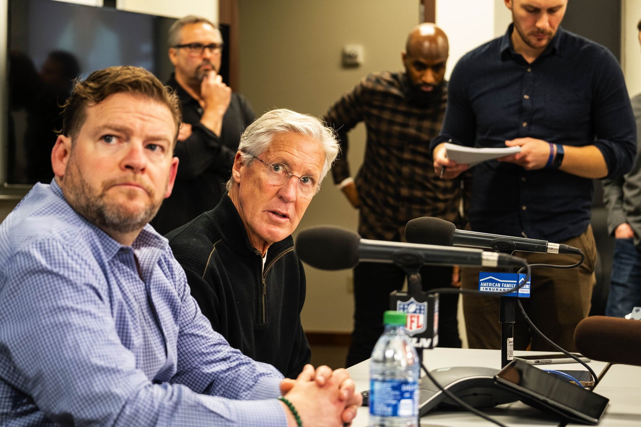 Seattle Seahawks Pete Carroll Reveals Dre'Mont Jones Comparison to Michael  Bennett - Sports Illustrated Seattle Seahawks News, Analysis and More