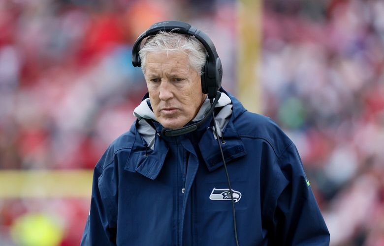 Seattle Seahawks head coach Pete Carroll walks the sidelines during the first quarter. 222772