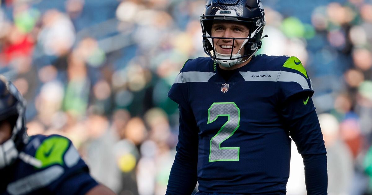 Seattle Seahawks guard Damien Lewis (68) gets set during an NFL