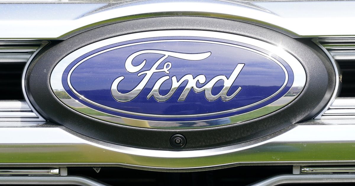 Ford Not Nixing AM Radio in 2024 Models after All, CEO Says