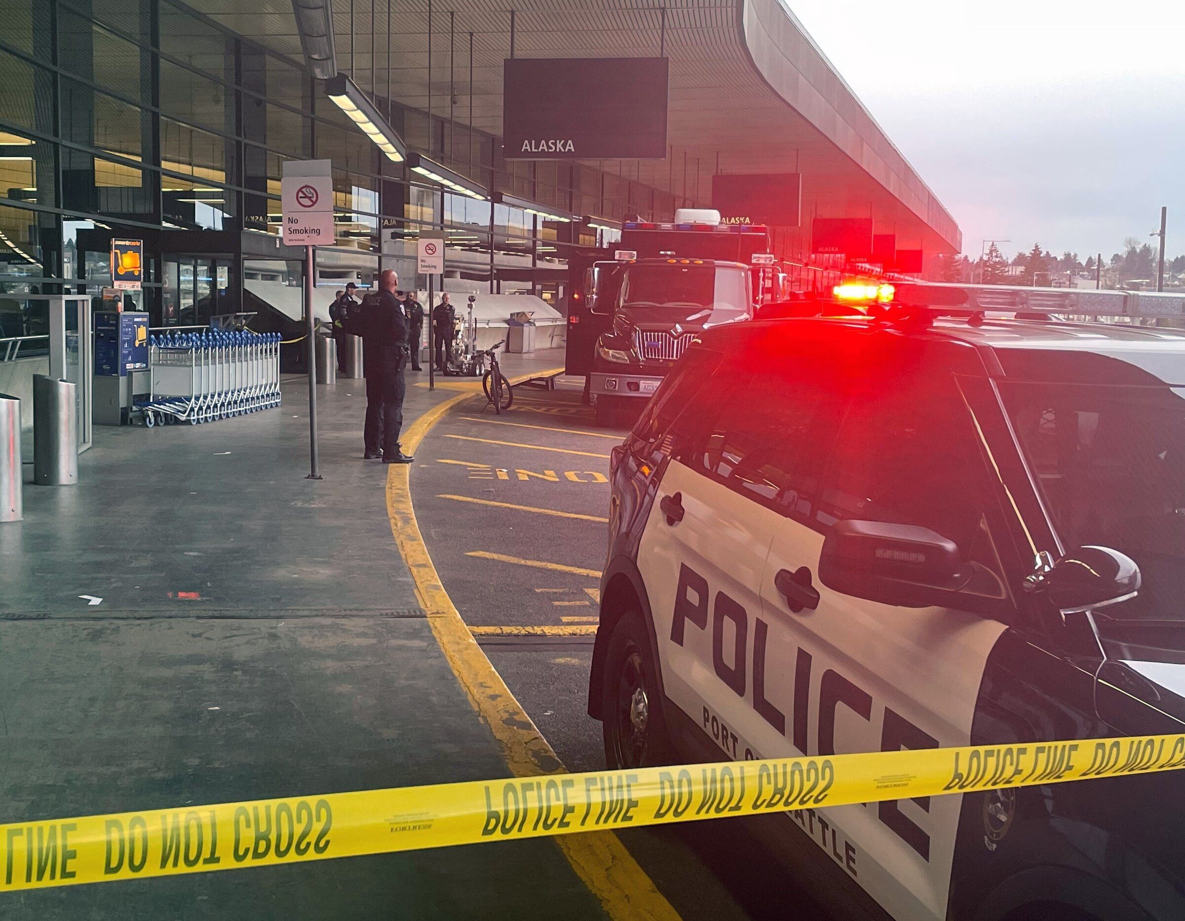 Sea Tac Airport fully reopens after suspicious bags disrupt travel