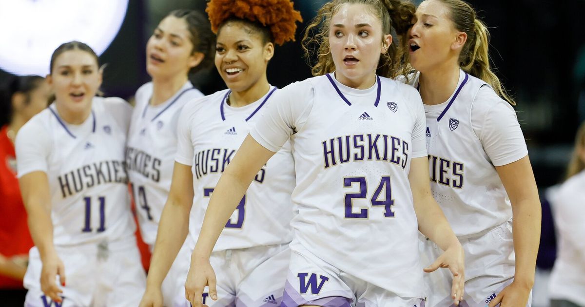 Photos: UW beats New Mexico in WNIT