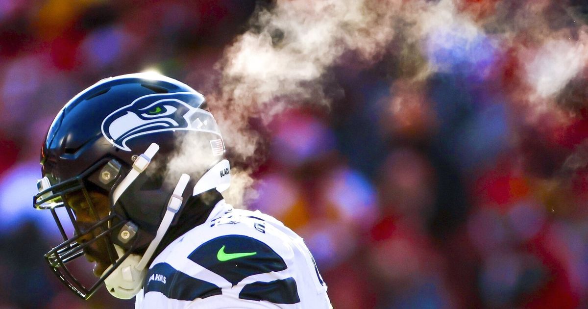 L.J. Collier Continues to Blossom in Second Season with Seahawks