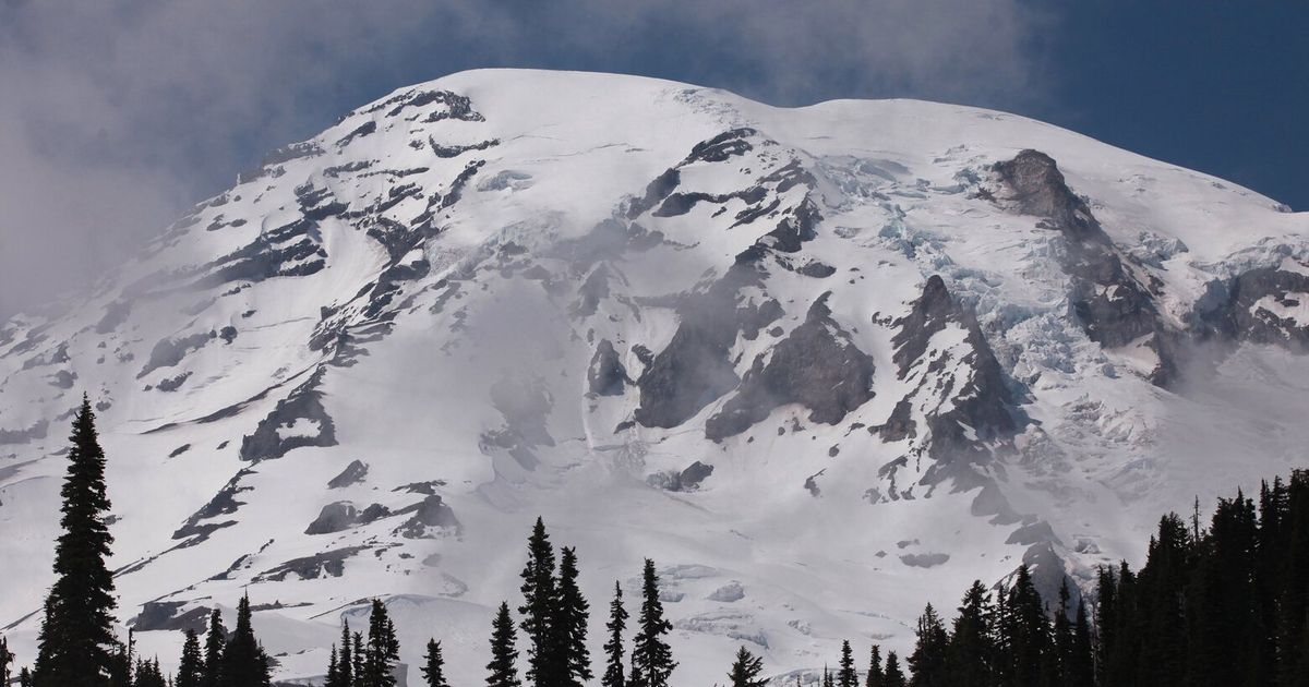 Mount Rainier named best mountain climbing destination in U.S.