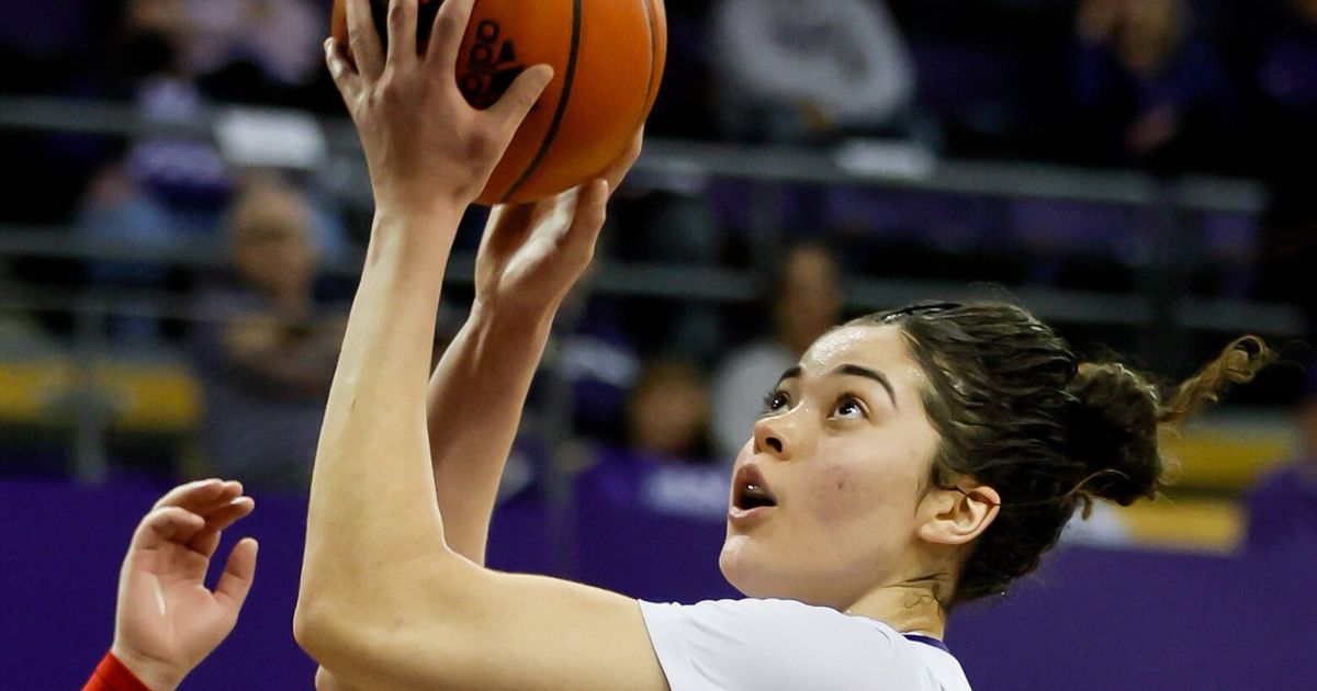 Dalayah Daniels doing it all for UW Huskies during WNIT run