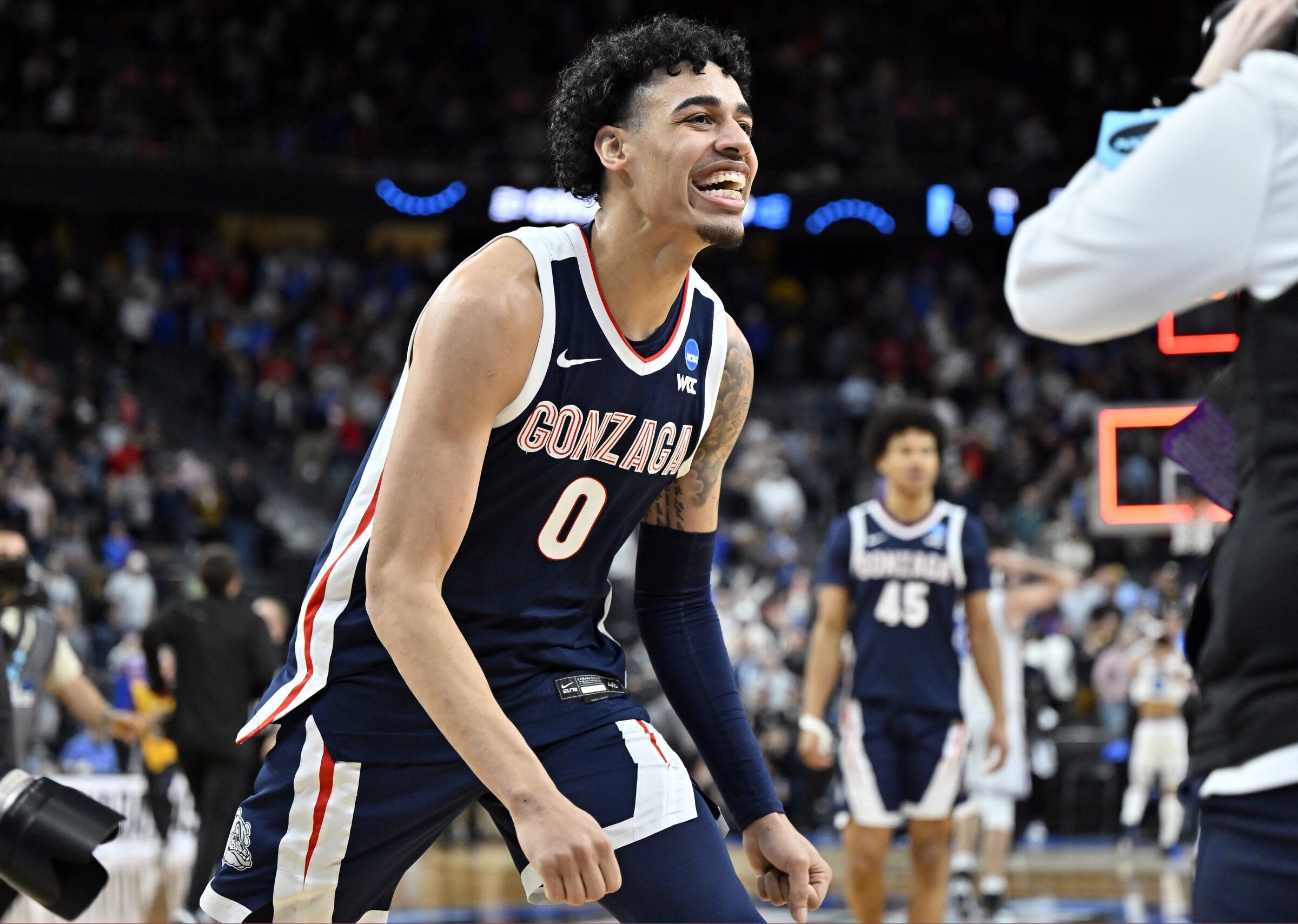 Gonzaga roster cheap