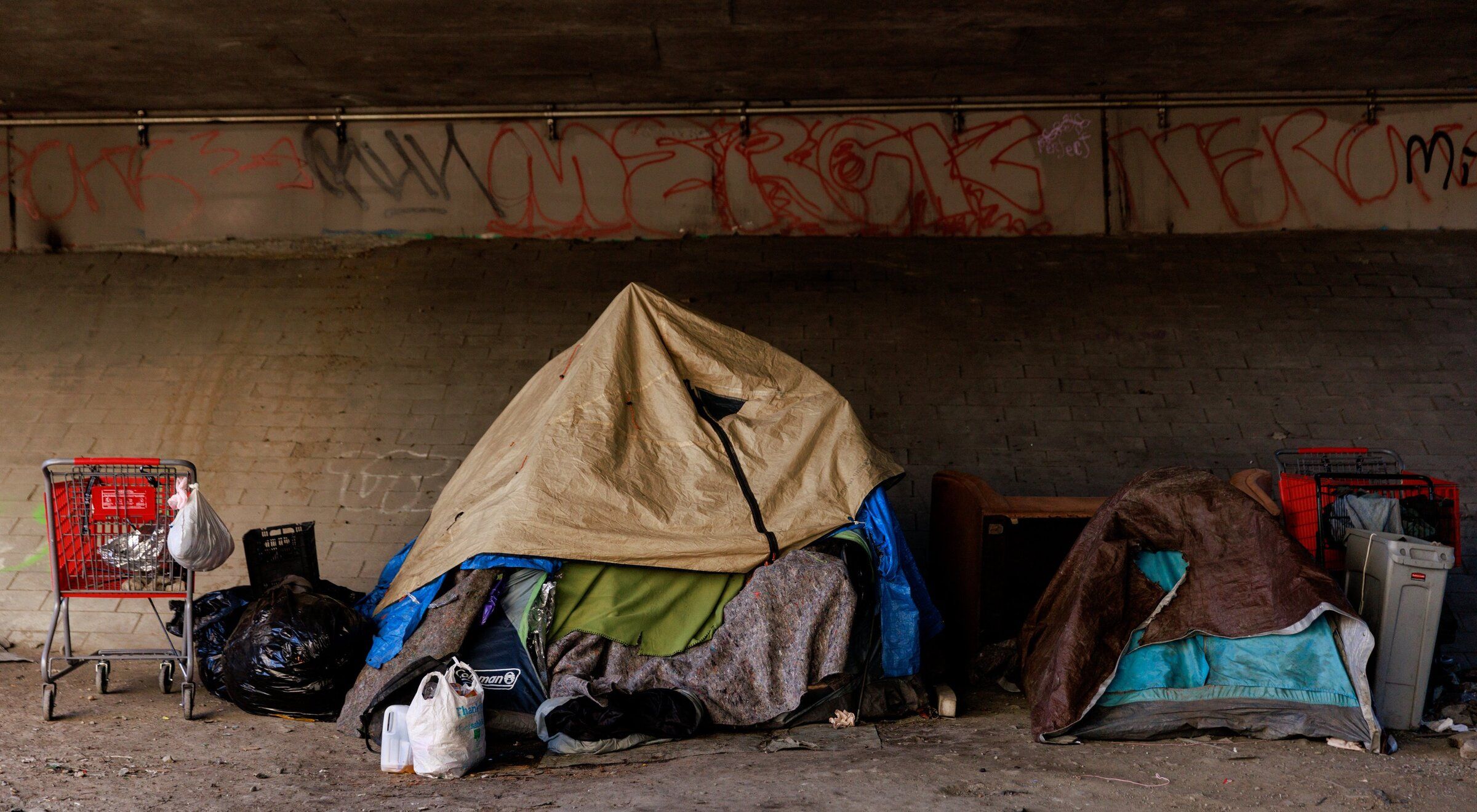 WA's homeless population is increasing, new HUD report shows | The