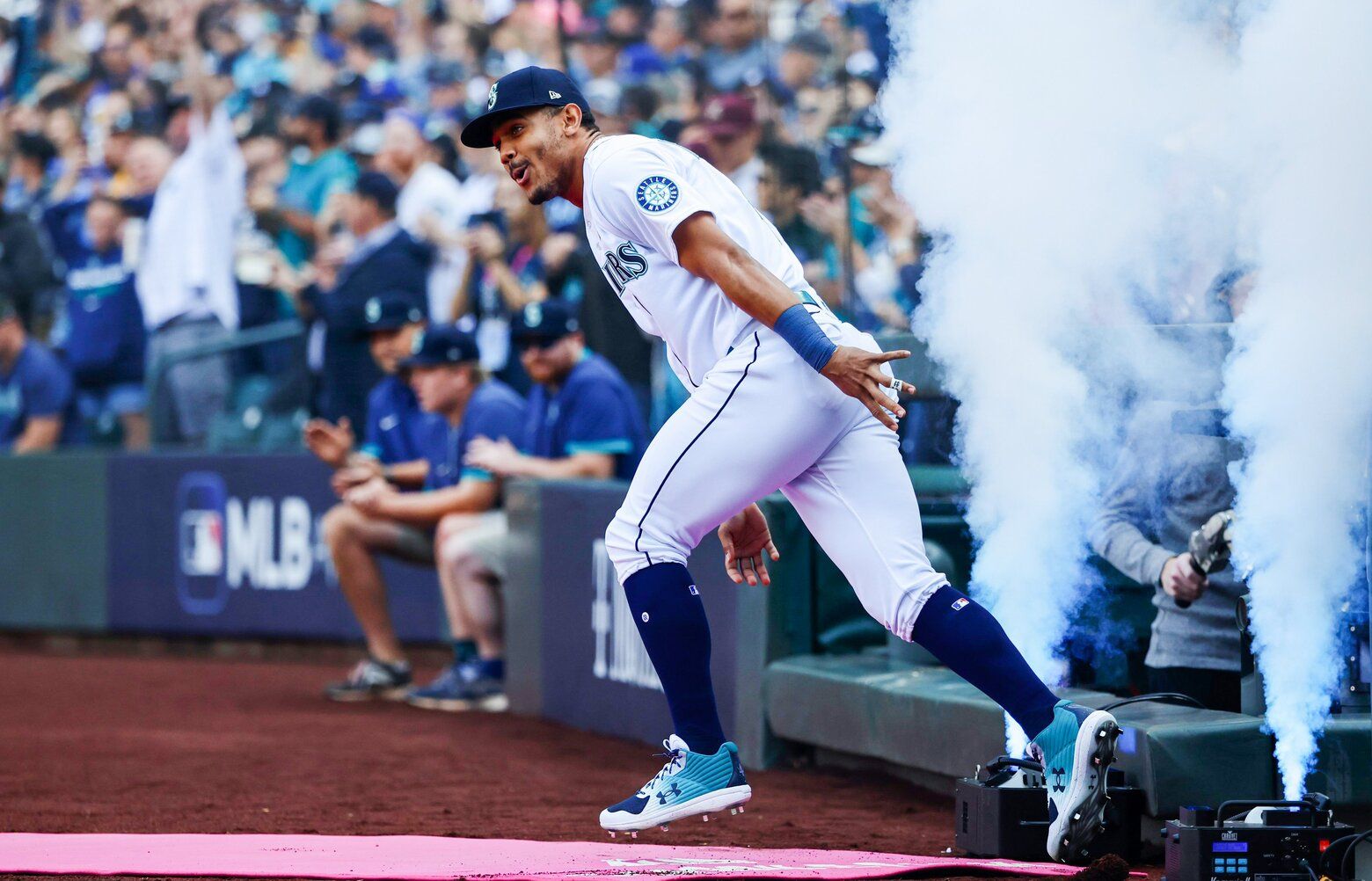 Julio Rodriguez, Mariners give fans preview of season with event