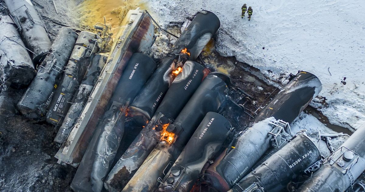 Minnesota train derailment, ethanol fire renew safety fears The