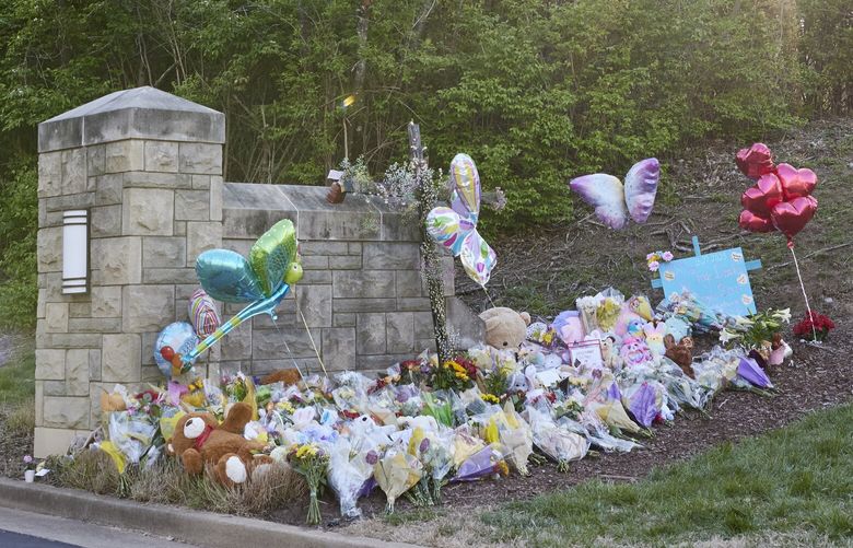 A memorial at the Covenant School after a shooting that left six dead. MUST CREDIT: Photo for The Washington Post by Johnnie Izquierdo