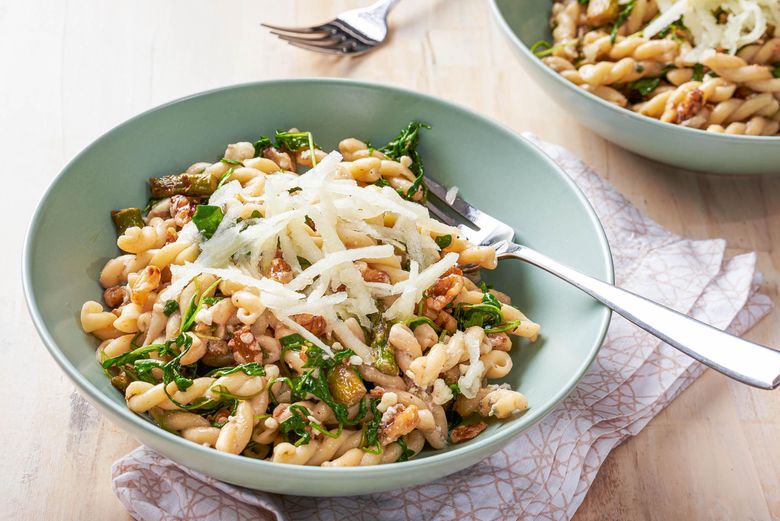 Pasta With Asparagus, Blue Cheese and Walnuts. (Photo for The Washington Post by Rey Lopez)