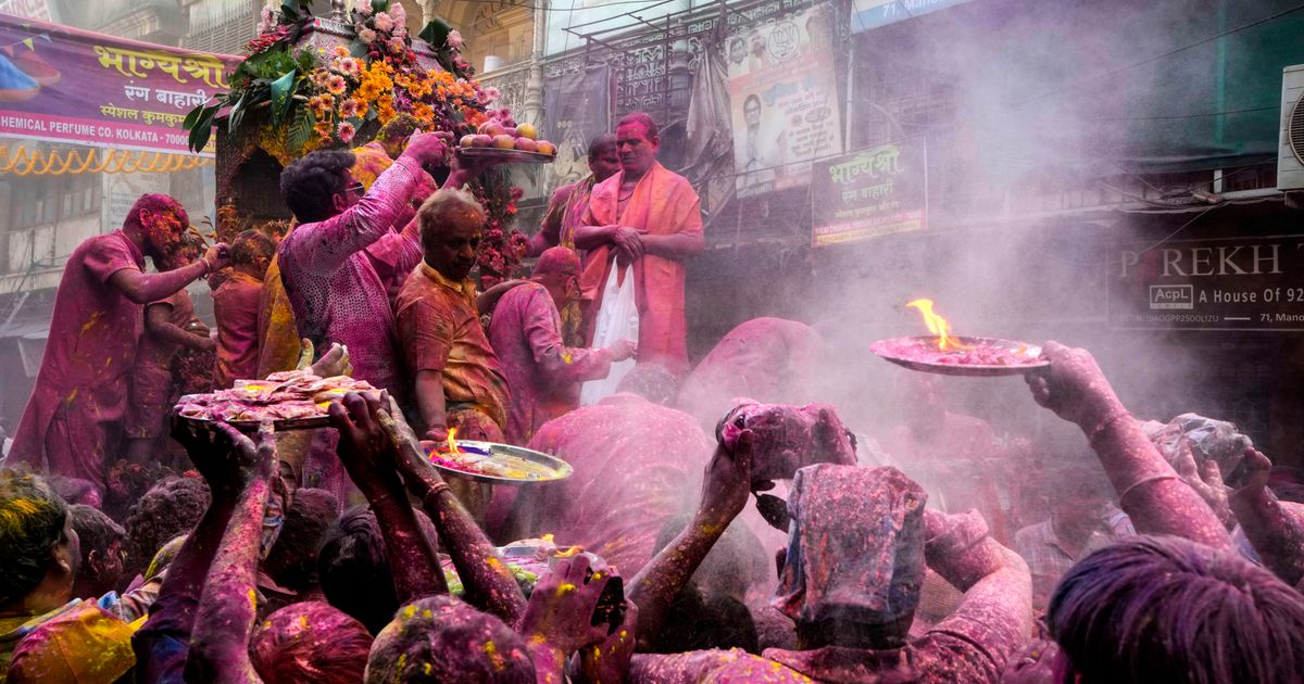 AP PHOTOS: Indians celebrate Holi, Hindu festival of color