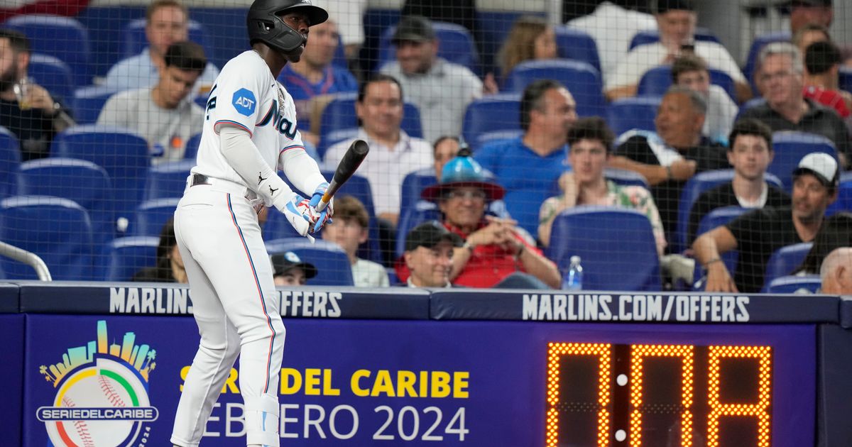 MLB opening day has 14 clock violations, stolen base spike The