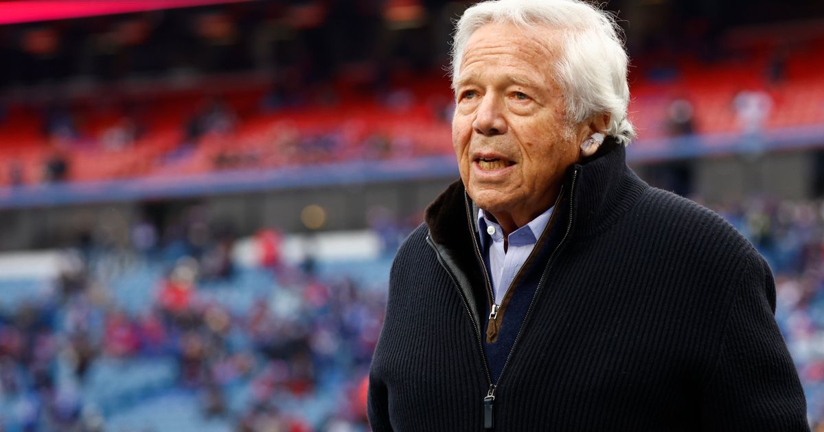 Patriots owner Robert Kraft campaigns against antisemitism | The ...