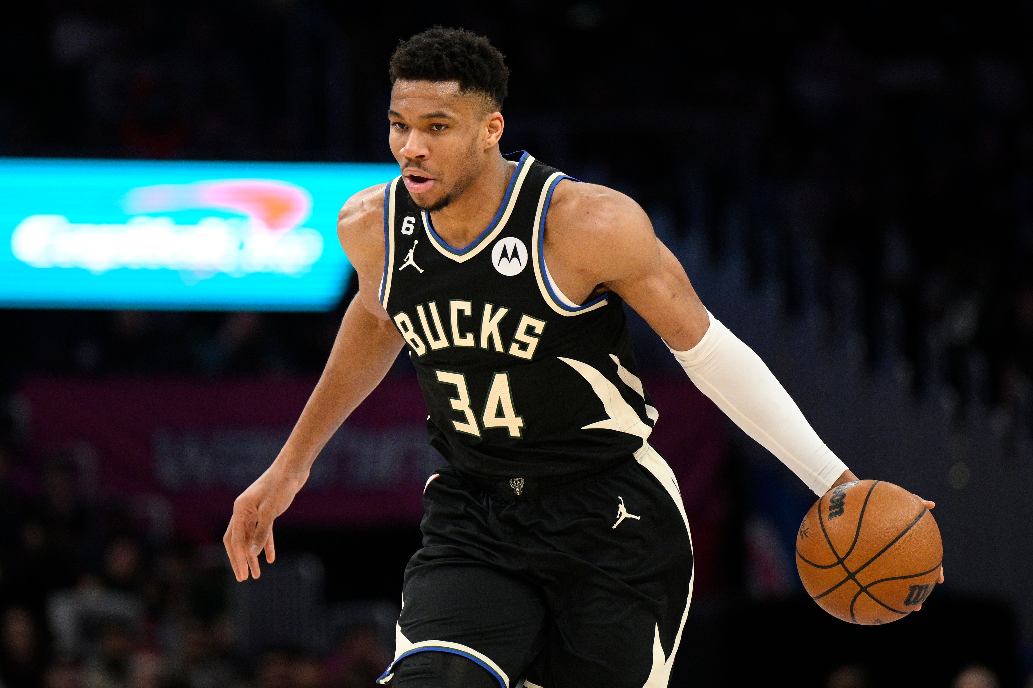NBA giannis antetokounmpo ☆2年目☆③ mqdefault.jpg