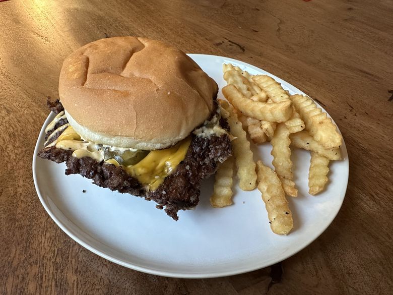 At Rooftop Brewing, Smash That Burger Makes One of Seattle's Best Burgers