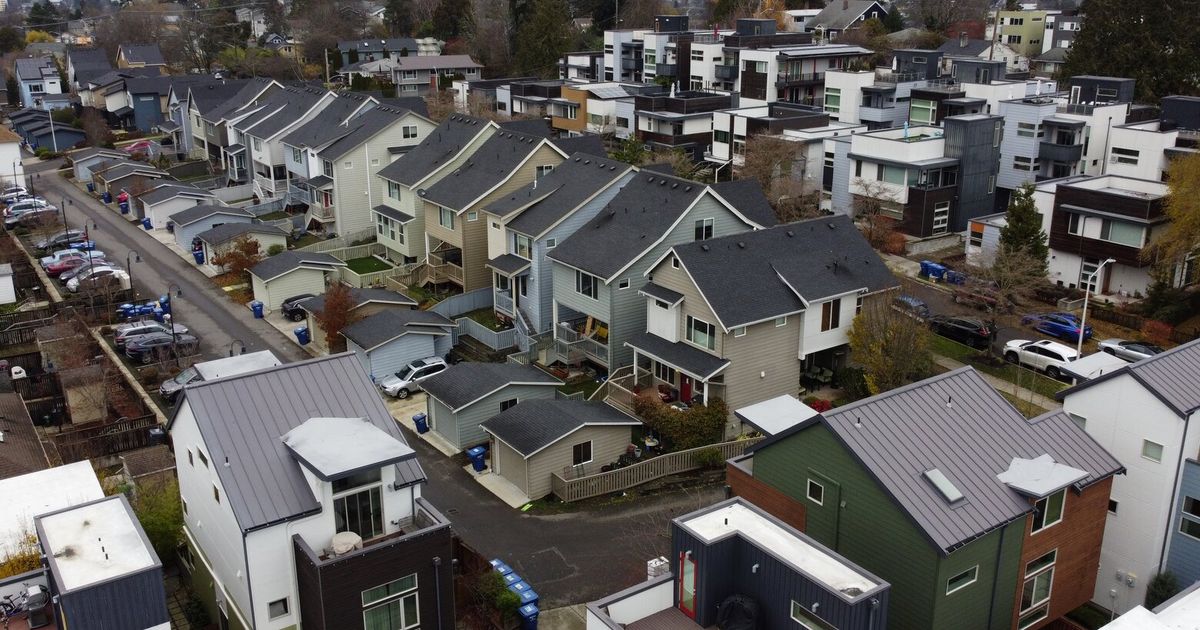 King County home prices plunge 10% as Northwest housing market shifts