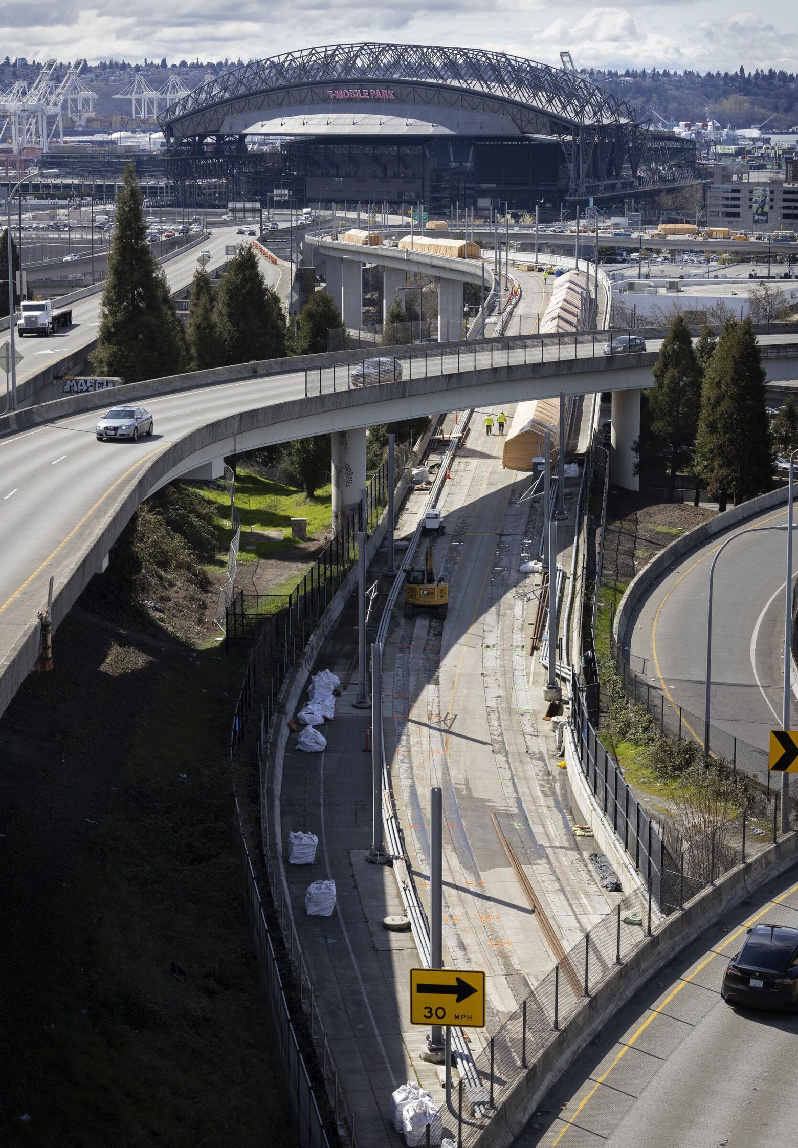 Construction begins on new ramp alignment for Interstate 30