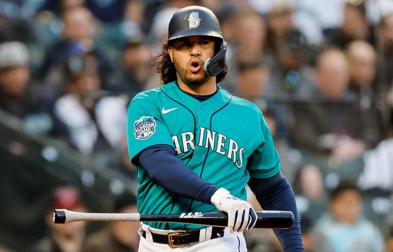 Eugenio Suarez reacts after striking out during the first inning. 223537
