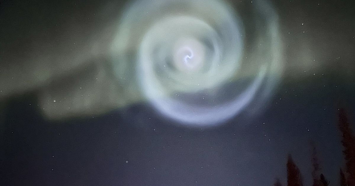 Blue spiral appears amid northern lights in Alaska after SpaceX