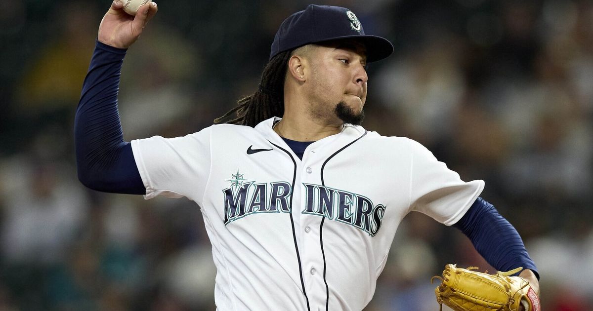 Luis Castillo Blanks Pirates While Mariners' Bats Handle Business in 5-0  Win 