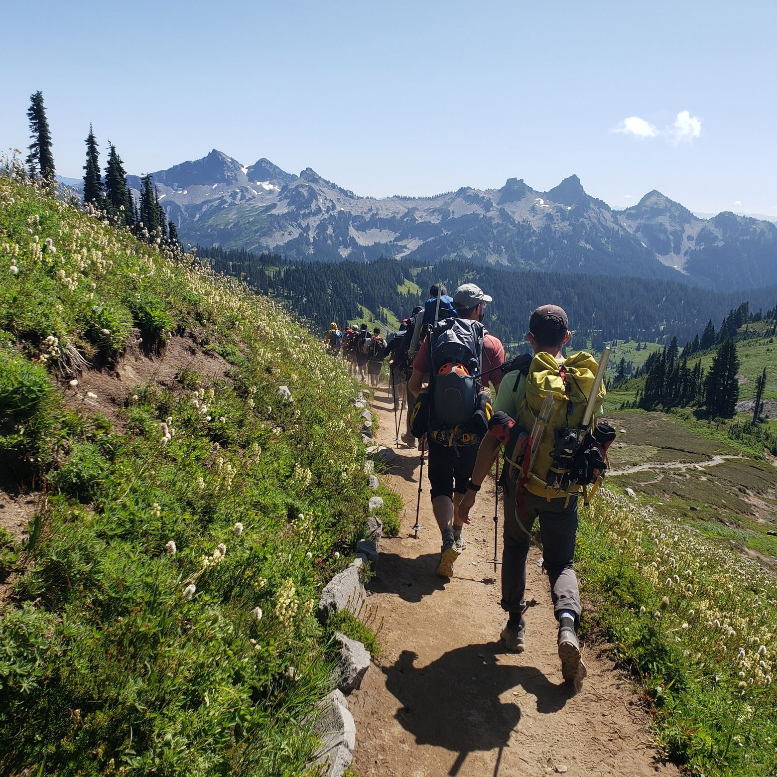 Your guide to hiking and sleeping under the stars in WA | The Seattle Times