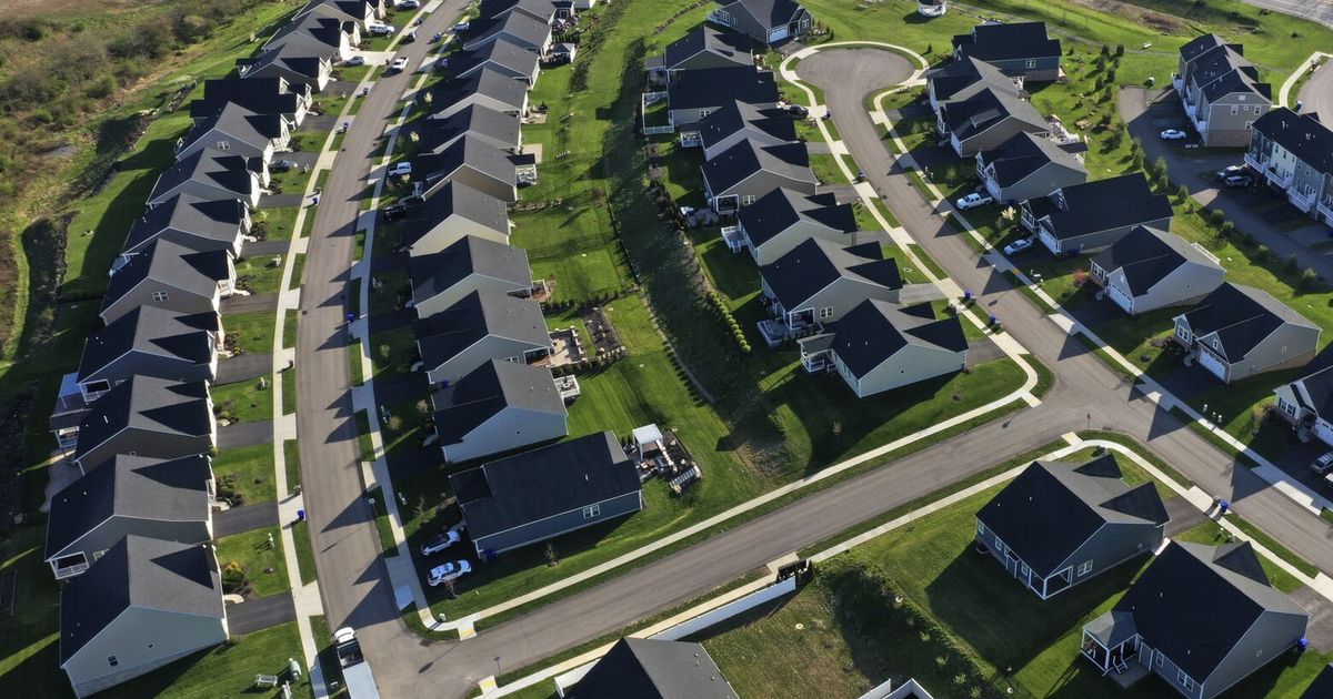 Average long-term US mortgage rate rises to 6.43% this week