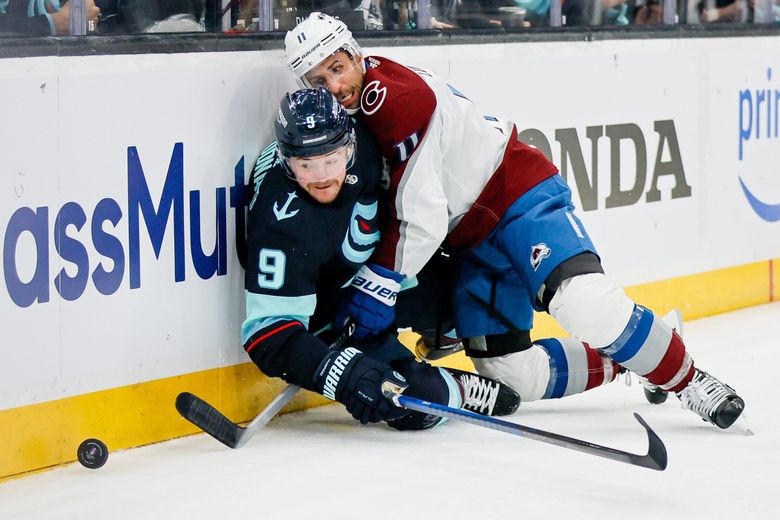 Avalanche outdoor game gear is very blue - Colorado Hockey Now