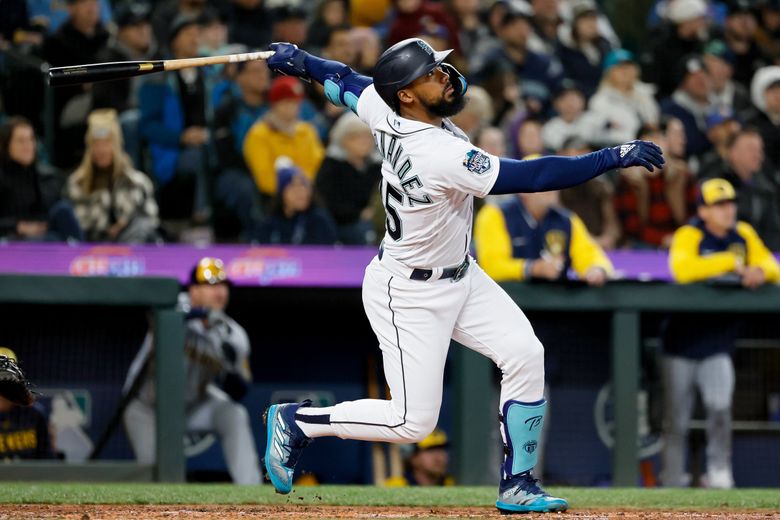 Teoscar Hernandez returns to Blue Jays with Mariners, who ended
