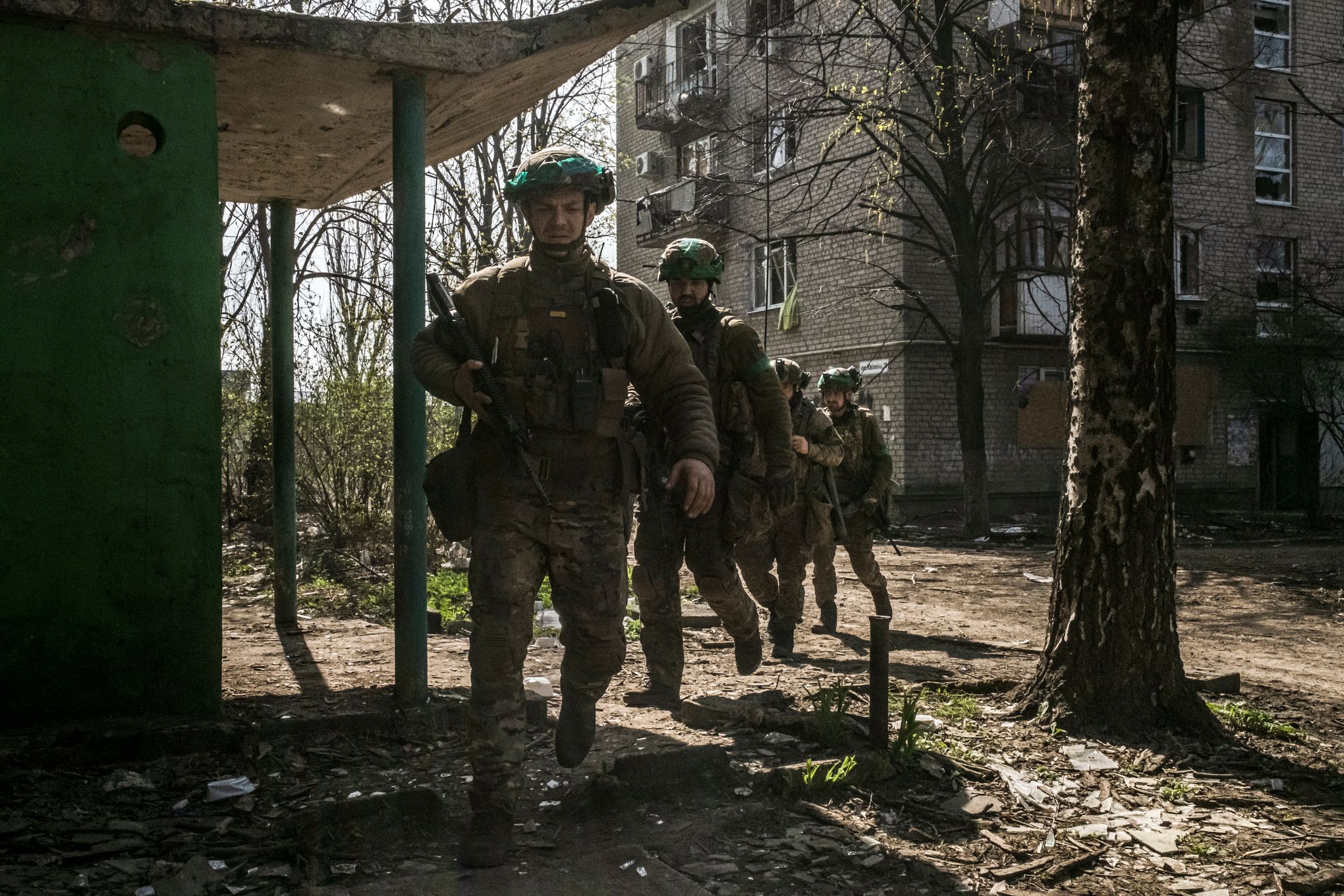 2 Canadians killed in Ukraine's bloodiest battle in Bakhmut