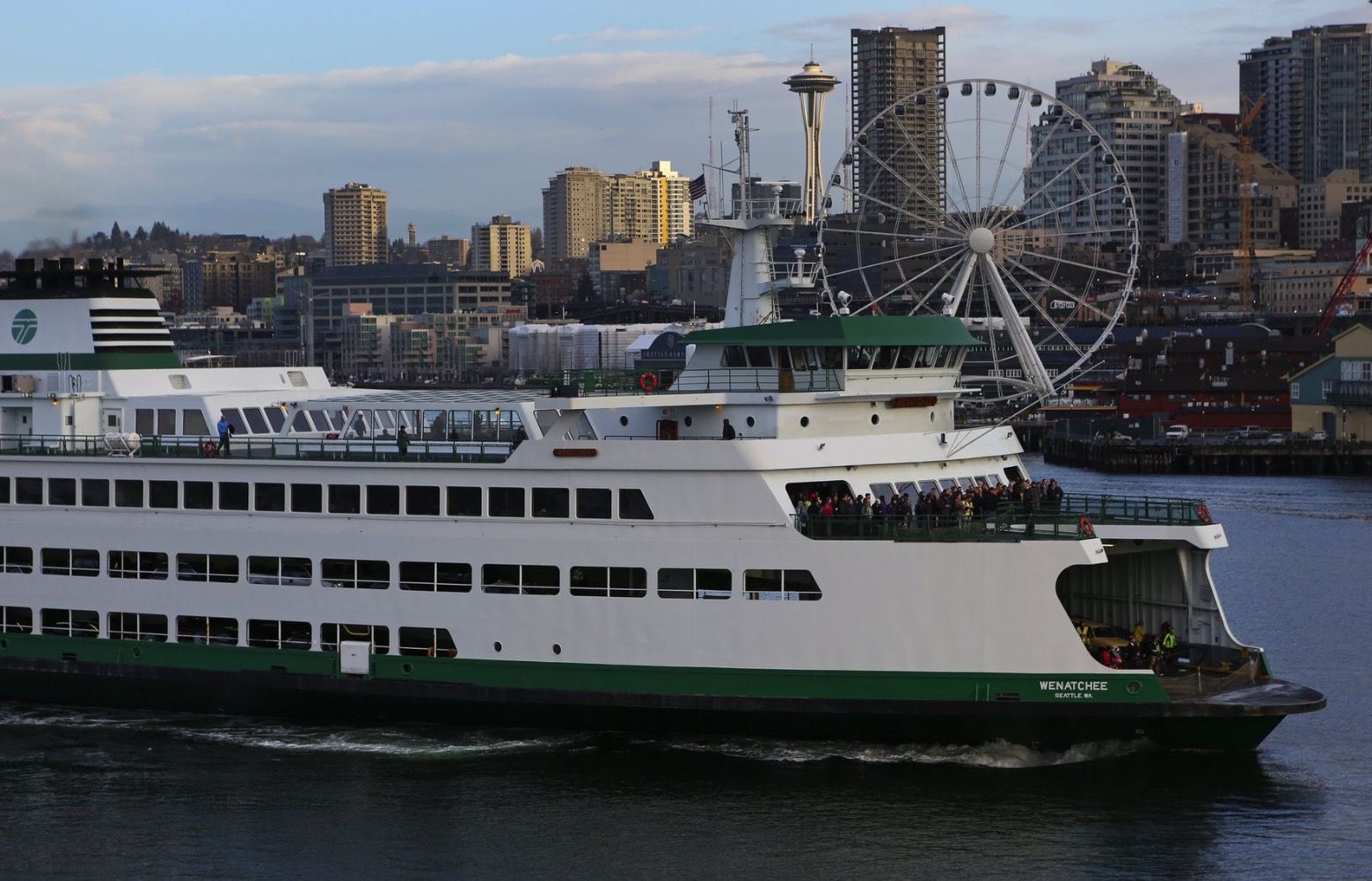 ferry-tzr.jpg?d=1200x630